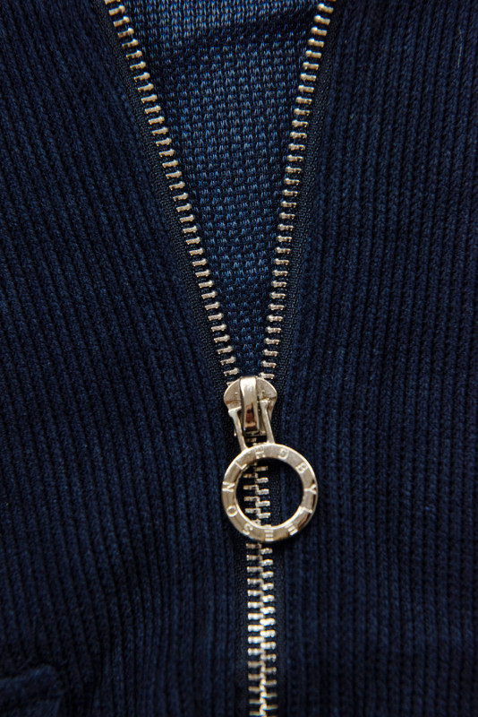 Tmavomodrá súprava s kapucňou