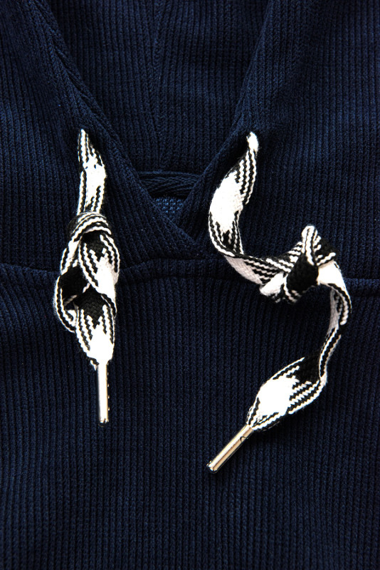 Tmavomodrá ležérna súprava