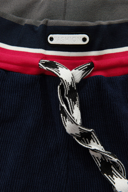 Tmavomodrá ležérna súprava