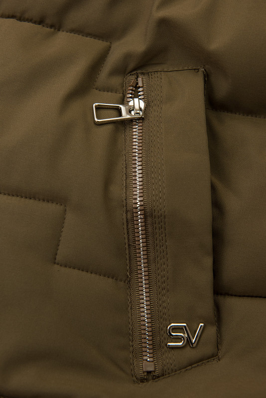 Hnedá prešívaná zimná bunda v predĺženom strihu