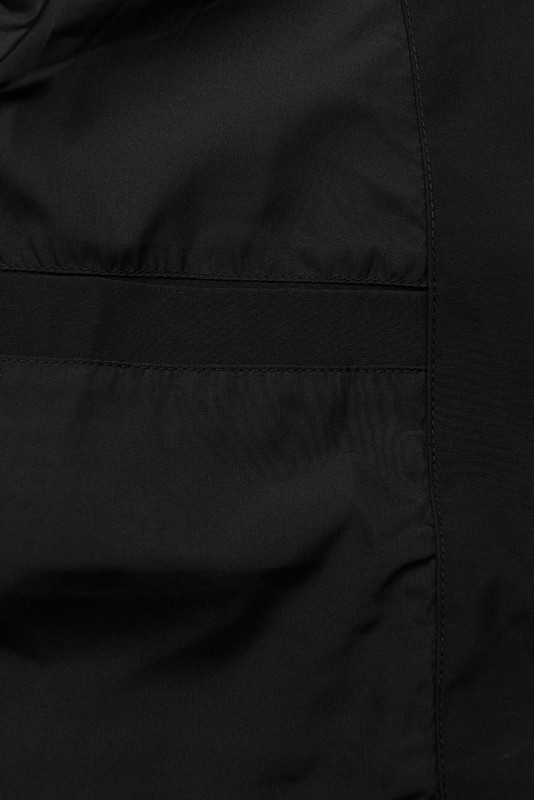 Čierna jarná parka so sťahovaním v páse