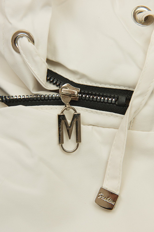 Krémová parka s odopínateľnou kapucňou