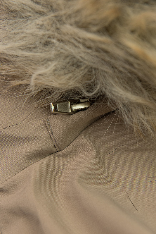 Zimná bunda/parka so sťahovaním v páse béžová