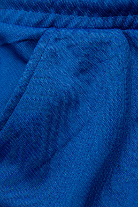 Kobaltovomodré športové nohavice s vreckami