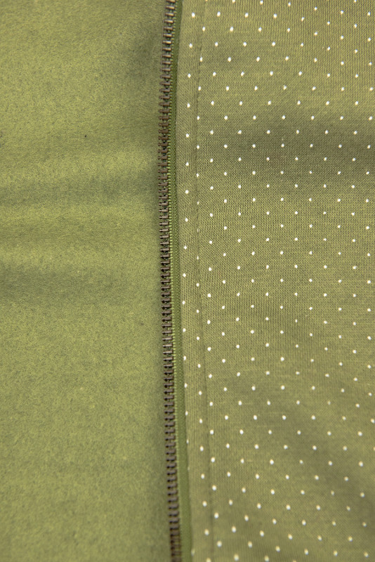 Khaki mikina s jemnou bodkovanou potlačou