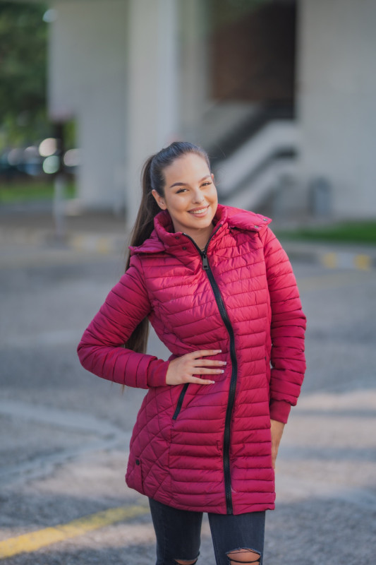 Vínovočervená prechodná prešívaná bunda