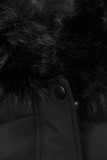 Zimná bunda s odopínacou umelou kožušinou čierna